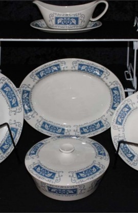 Crown Ducal Marina Pattern Fine Bone China Dinnerware 17 PC Set with Platter and Covered Vegetable Bowl