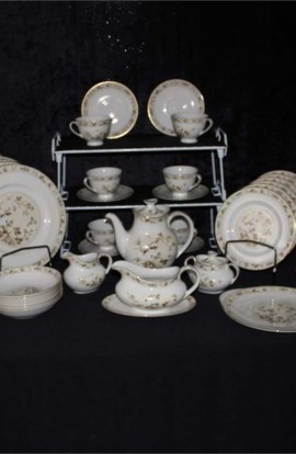 Royal Doulton Mandalay Pattern Bone China Dinnerware 52 Piece Set