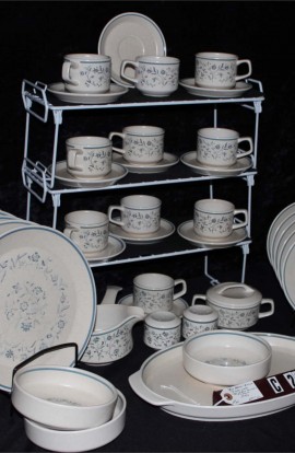 Temper Ware Lenox Blue Breeze Pattern China Dinnerware  A 41 Piece Set with Platter