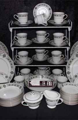 Noritake Buckingham Pattern Fine Bone China Dinnerware  78 PIece , Service for Twelve