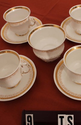Elizabethan Clifton Pattern Fine Bone China Vintage Tea Set , 9 Piece Set