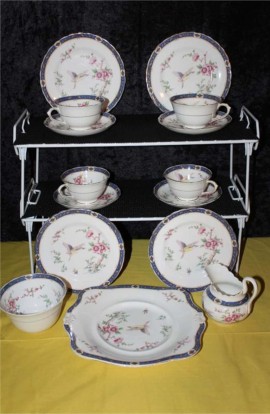 Tuscan Royal Tuscan 8357 Pattern Fine Bone China  , 15 Piece Tea Set , Cups , Saucers , Tea Plates , Creamer and Sugar Bowl