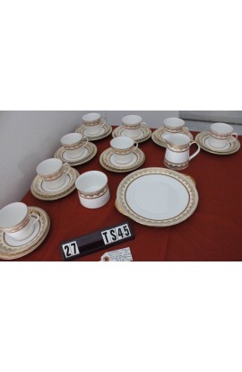 Elizabethan Fine Bone China Swiss Cottage Pattern Vintage Tea Set